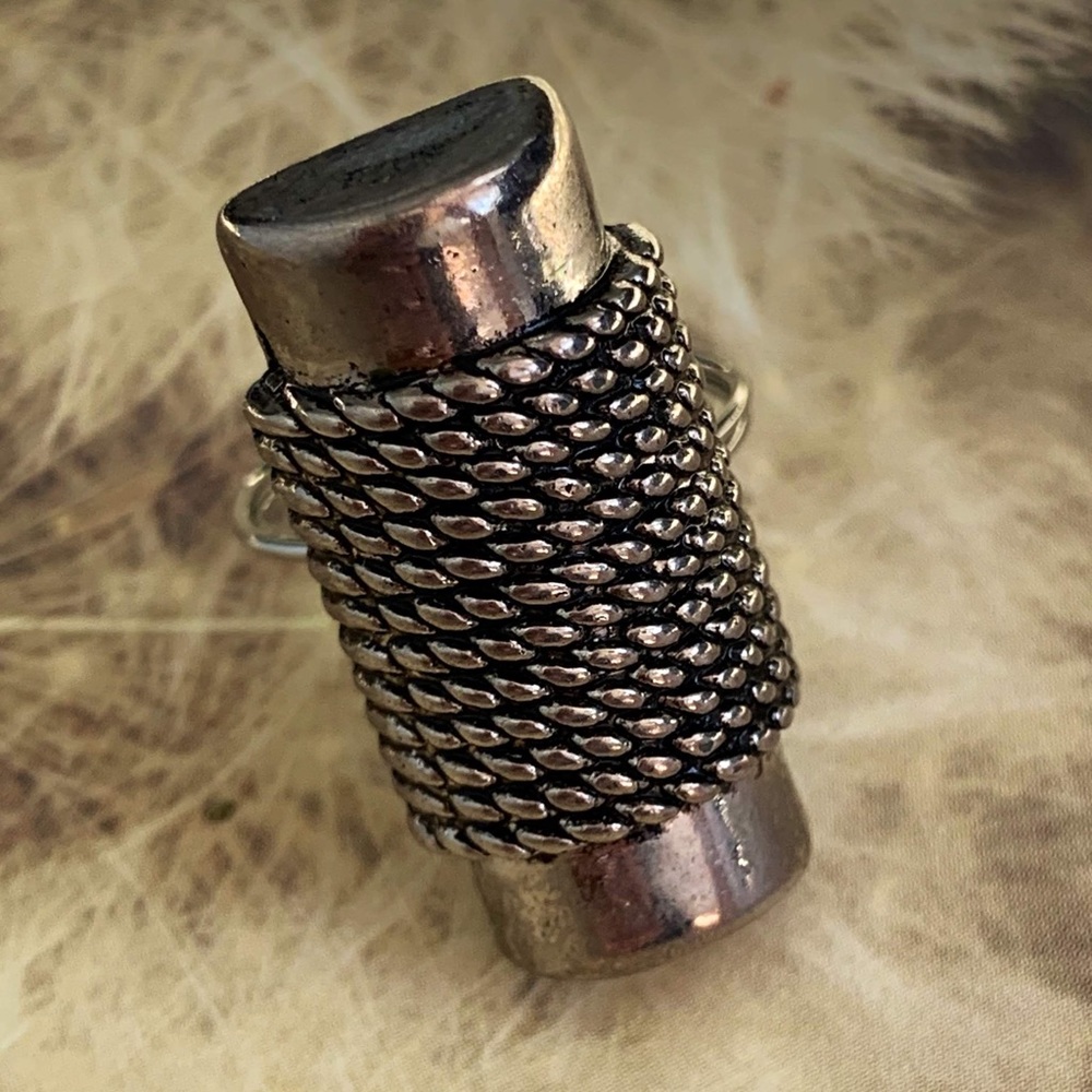 VINTAGE BUTTON HANDMADE ROPE CHAIN RING
